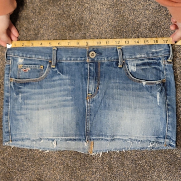 Denim Hollister skirt - Picture 3 of 4